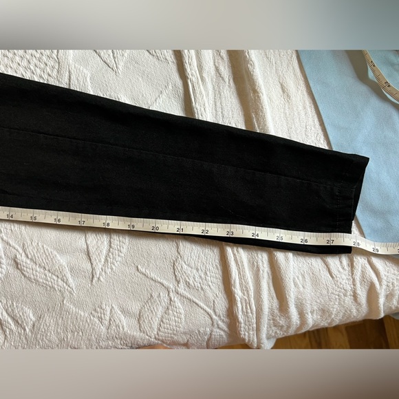 Guess Black Leggings Jeggings with Zipper Pocket Detail - Picture 6 of 7